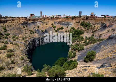 Man-made hole, The Big Hole, former Kimberley mine, disused diamond mine, Kimberley, South Africa Stock Photo
