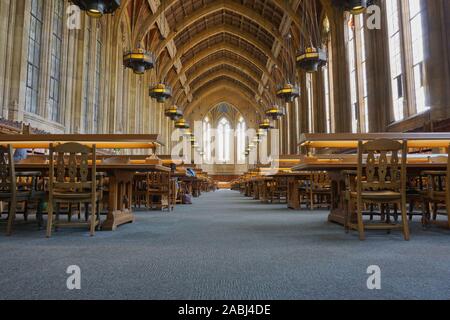 University of Washington, Suzzallo Library reading room Stock Photo