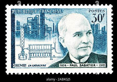 French postage stamp (1956) : Prof Paul Sabatier (1854 – 1941) French chemist. Awarded the Nobel Prize in Chemistry (with Victor Grignard) in 1912 Stock Photo