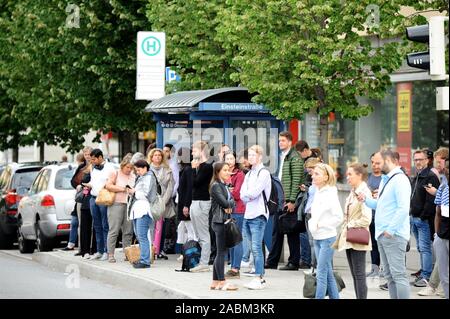 Eleven-hour warning strike of the trade union Verdi in public transport in Munich. Affected are subways, buses and trams of the Münchner Verkehrsgesellschaft (MVG). Passengers waiting in the picture at a tram stop in Einsteinstraße. [automated translation] Stock Photo