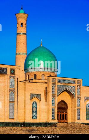 Khast Imam Square, major tourist destination in Tashkent, Uzbekistan Stock Photo