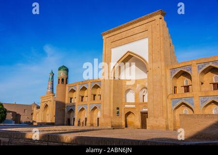 Historic architecture of Itchan Kala, walled inner town of the city of Khiva, Uzbekistan. UNESCO World Heritage Site. Stock Photo