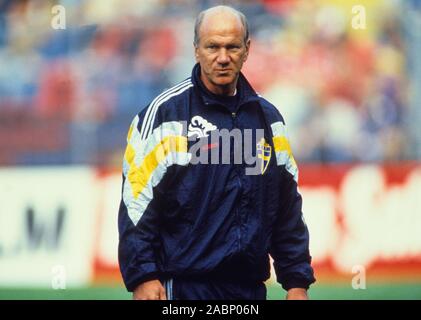 TOMMY SVENSSON Sweden national coach in football to World Cup in USA 1994 Stock Photo