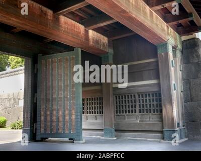 the ote-mon gate and its massive wooden beams at the imperial palace's east garden in tokyo, japan Stock Photo