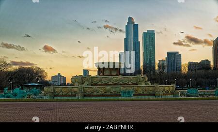 Chicago Illinois Usa Buckingham Fountain Stock Photo - Alamy