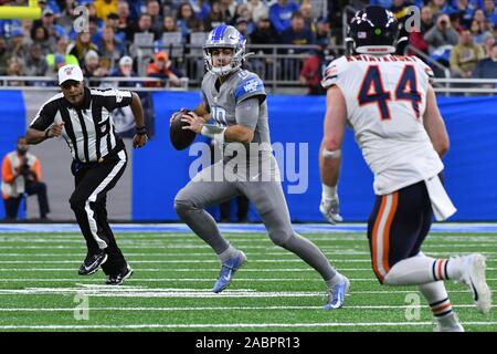 Detroit, Michigan, USA. 28th Nov, 2019. Detroit Lions QB David Blough (10) scrambles out of the pocket during NFL game between Chicago Bears and Detroit Lions on November 28, 2019 at Ford Field in Detroit, MI (Photo by Allan Dranberg/Cal Sport Media) Credit: Cal Sport Media/Alamy Live News Stock Photo