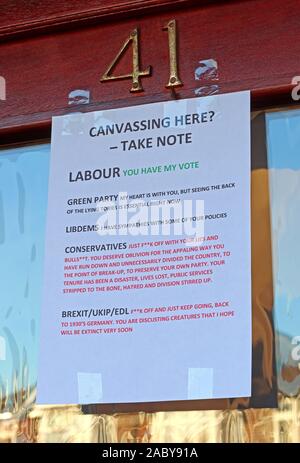 Canvassers Please Take Note - Note to General Election Candidates,printed note on front door,urban housing,Labour,Green,Conservative,Brexit Party,LD Stock Photo