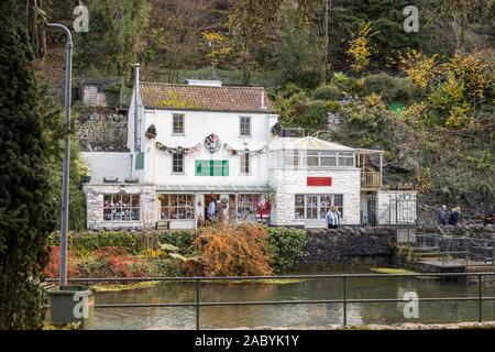 Old Rowlands Gift and Christmas Shop, The Cliffs, Cheddar, Somerset, England Stock Photo