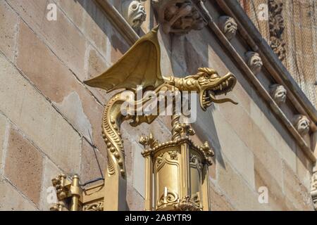 Lampe, Drachen, Palacio de Correos de Mexico, Mexiko Stadt, Mexiko Stock Photo