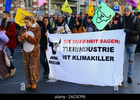Cologne, Germany. 29th Sep, 2019. Activists marching for action on climate change and carrying signs in English and/or German to that respect. Reportedly approximately 20.000 people took part in that demonstration, Credit: hdh/Alamy Live News. people on the streets for Fridays for future Stock Photo
