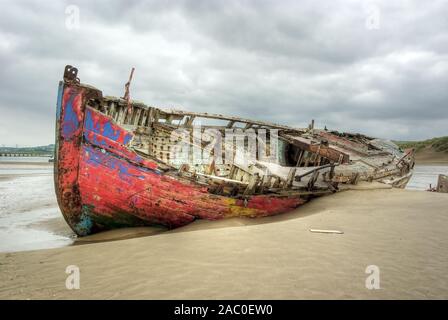 Old wreck close to Crow Point Lighthouse, North Devon. Stock Photo