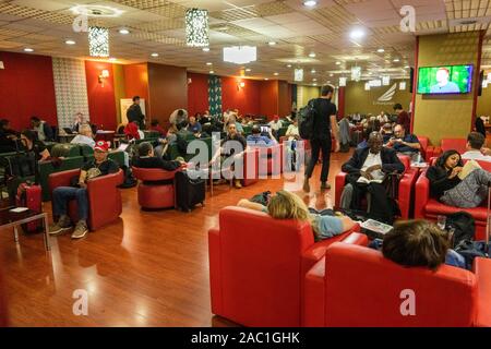 Ethiopia, Addis Ababa, Bole International Airport, new terminal building, Ethiopian airlines Cloud 9 Business Class lounge, overcrowded with no seats Stock Photo