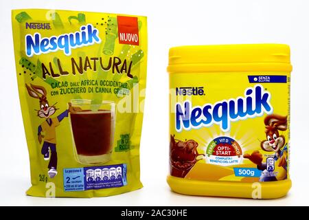 NESQUIK Chocolate Powder. Nesquik is a brand of products made by Nestlé  Stock Photo - Alamy