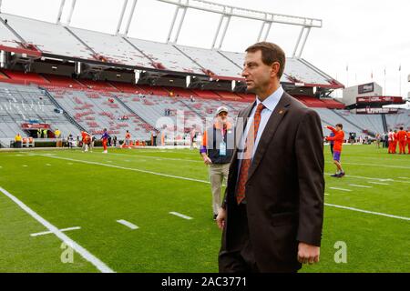 Columbia, SC, USA. 30th Nov, 2019. Clemson Tigers head coach Dabo Swinney on the field before the NCAA matchup at Williams-Brice Stadium in Columbia, SC. (Scott Kinser/Cal Sport Media). Credit: csm/Alamy Live News Stock Photo