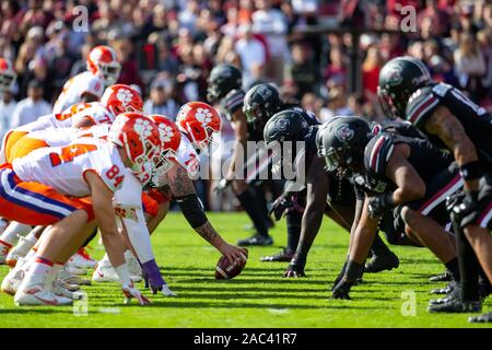 Columbia, SC, USA. 30th Nov, 2019. the Clemson Tigers line up against the South Carolina Gamecocks in the NCAA matchup at Williams-Brice Stadium in Columbia, SC. (Scott Kinser/Cal Sport Media). Credit: csm/Alamy Live News Stock Photo