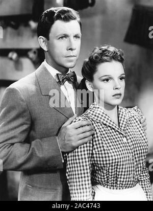 LITTLE NELLIE KELLY 1940 MGM film with Judy Garland and George Murphy Stock Photo