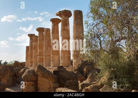 Temple of Heracles (Hercules) in valley of the Temples (Valle dei Templi) in Agrigento (Akragas). Sicily, Italy Stock Photo