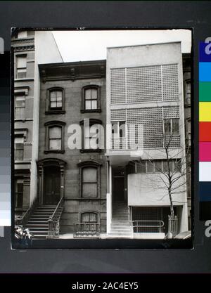 glass-brick-and-brownstone-