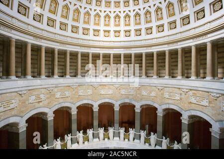 Interior view of Befreiungshalle, Liberation Hall, with marble statues of the goddesses of victory, Michelsberg, Kelheim, Upper Bavaria, Bavaria, Germ Stock Photo