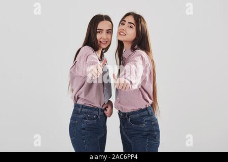 Sisters Photoshoot: 21 Best Ideas For Stunning Photographs - OrigaZoom