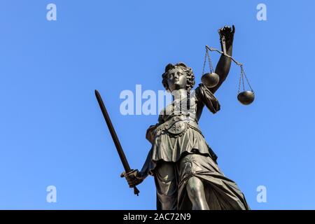 Justitia Lady Justice statue and fountain at Römerberg square, Roemerberg, Frankfurt am Main, Hesse, Germany Stock Photo