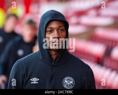 London, UK. 30th Nov, 2019. Brentford's Ethan Pinnock before the Sky Bet Championship match between Brentford and Luton Town at Griffin Park, London, England on 30 November 2019. Photo by Andrew Aleksiejczuk/PRiME Media Images. Credit: PRiME Media Images/Alamy Live News Stock Photo