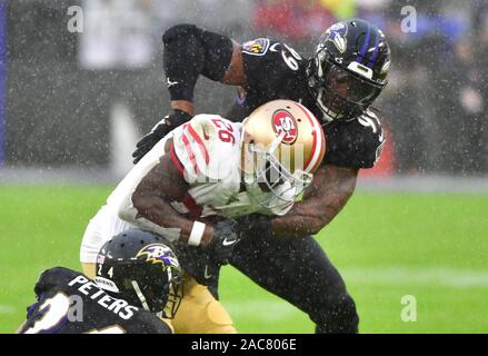 Photo: Baltimore Ravens Matt Lawrence runs against the Washington Redskins  in Baltimore - BAL20090813337 