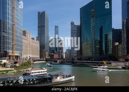 333 West Wacker Drive, Chicago River, Chicago, USA Stock Photo