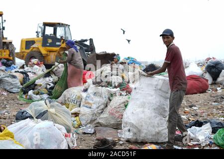 Piranha garbage dump site at Ahmedabad, Gujarat, India Stock Photo