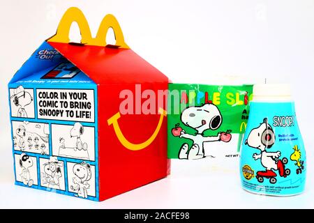 McDonald's Happy Meal cardboard box with SNOOPY a Peanuts Characters. McDonald's is a fast food restaurant chain Stock Photo