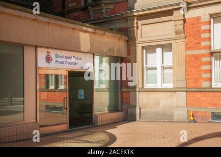 Police Front Counter Blackpool police Front Counter police desk in town centre behind the ...