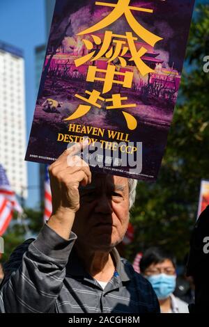 Central Hong Kong. December 1, 2019. Hundreds of protesters gathered in Chater Garden and marched to the US Consulate in Hong Kong for a peaceful demonstration. The gathering was to thank the United States for passing the Hong Kong Human rights and Democracy Act 2019. This act would sanction officials who undermined people's rights in the Hong Kong SAR. Stock Photo