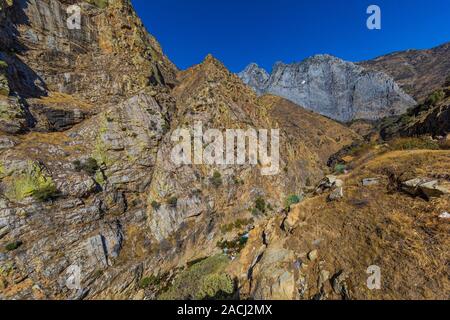 Views along the Kings Canyon Scenic Byway, SR 180, through Giant Sequoia National Monument, Sequoia National Forest, California, USA Stock Photo