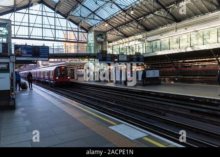 Platform at TFL Earls Court Station , London Stock Photo