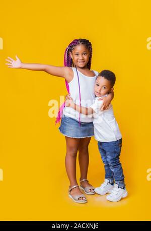 Pin by Madison Quillen on Photography | Sibling photography, Sister  pictures, Sibling photography poses