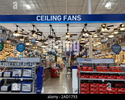 Orlando Fl Usa 11 12 19 The Ceiling Fan And Lighting Aisle