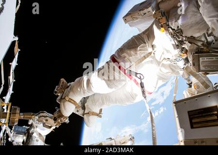 Tim Kopra's spacewalk. NASA astronaut Timothy Kopra (born 1963) carrying out a spacewalk outside the International Space Station (ISS) on 15 January 2 Stock Photo