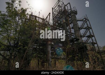 Ucil Factory Union Carbide Chemical Plant, Bhopal, India Stock Photo - Alamy