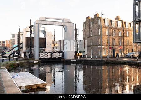 Leamington Lift Bridge at Edinburgh Quay, Union Canal, Edinburgh, Scotland, UK Stock Photo