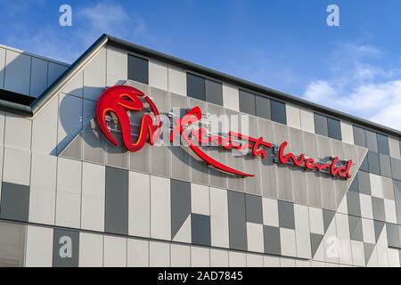 BIRMINGHAM, ENGLAND - DECEMBER 2019: Sign on the exterior of the Resorts World leisure complex at the Birmingham National Exhibition Centre. Stock Photo