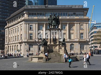 The Johannes Gutenberg monument on the southern Rossmarkt, frankfurt am main, germany Stock Photo