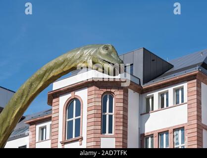 model of a diplodocus in front of the senckenberg naturmuseum, frankfurt am main, germany Stock Photo