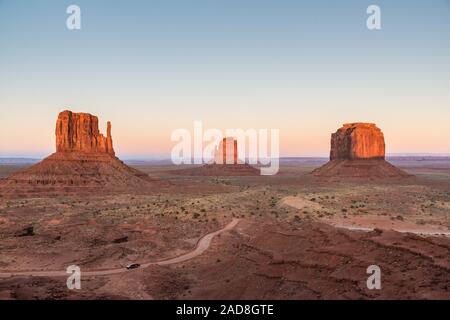 Sunset view of the main plateau in Monument Valley, Arizona, US Stock Photo