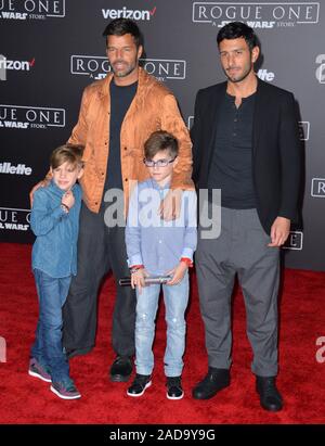 Ricky Martin, Carlos González Abella and sons at the world