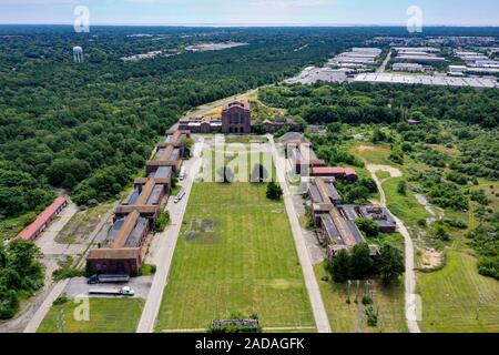 View of Abandoned portions of Pilgrim Psychiatric Center in Brentwood, New York on Long Island. Stock Photo