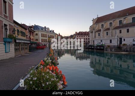 ANNECY, FRANCE - SEPTEMBER 13, 2019 : sun rise in downtown of Annecy, nicknamed the 'Pearl of French Alps'. Stock Photo