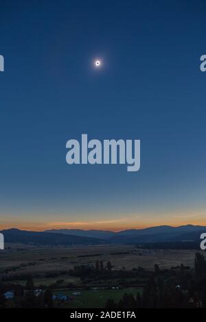 Total solar eclipse of 21 August 2017. Total solar eclipses occur when the Moon passes directly in front of the Sun. Total solar eclipses usually occu Stock Photo