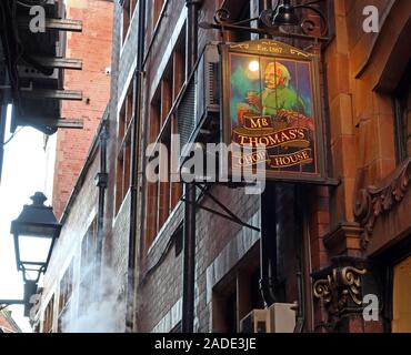 Mr Thomas's Chop House sign,1867,pub,James Binney House,52 Cross St, Manchester,North West,England,UK, M2 7AR,colour Stock Photo