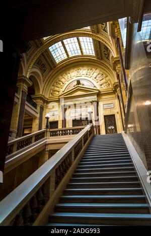 Wisconsin State Capitol, a Beaux-Arts building completed in 2017, Madison, Wisconsin, USA Stock Photo