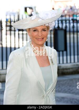 Prince and Princess Michael of Kent join The Queen at Westminster Abbey for a ceremony to mark the 60th anniversary of her coronation in 1953. Accompanied by the Duke of Edinburgh, Prince Charles and the Duchess of Cornwall, the Duke and Duchess of Cambridge, and other members of the Royal Family June 2013. Stock Photo